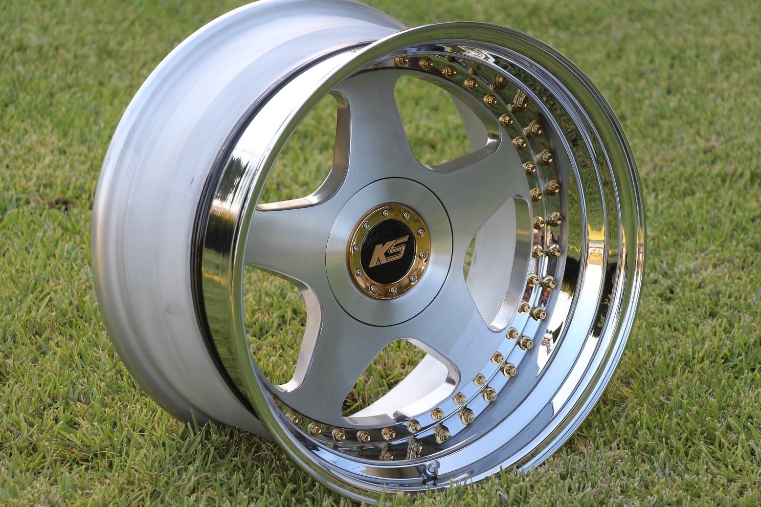 Wheel built by Devil's Werk